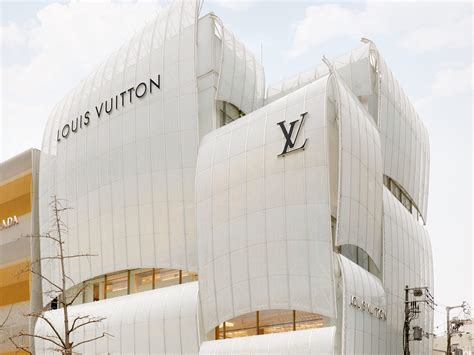 louis vuitton empresa